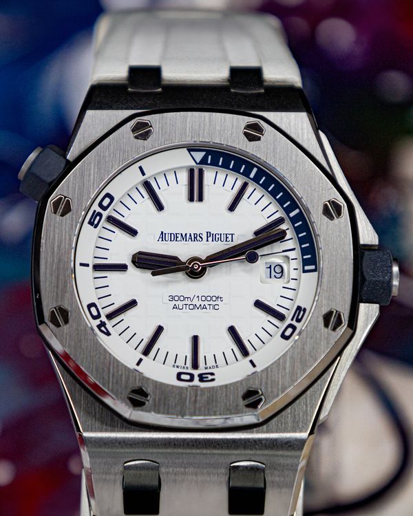 No Reserve - 2018 Audemars Piguet Royal Oak Offshore Diver 42MM White Dial Rubber Strap (15710ST.OO.A010CA.01)
