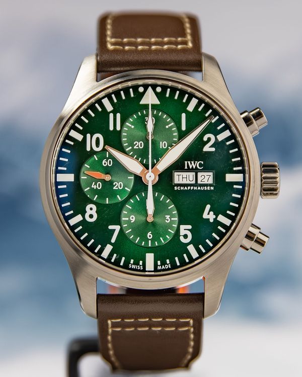 No Reserve - 2020 IWC Schaffhausen Pilot 43MM Green Dial Leather Strap (IW377726)