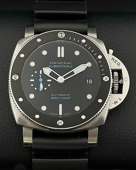 No Reserve - 2020 Panerai Submersible 42MM Black Dial Rubber Strap (PAM00683)