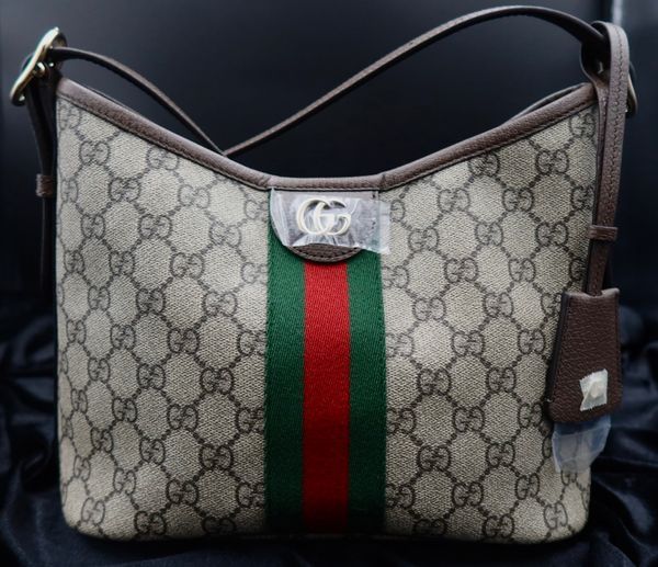 Gucci Ophidia GG Monogram Canvas Leather Strap Gold-Tone Hardware (GG Shoulder Bag)