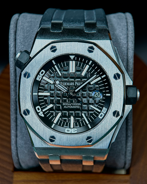 No Reserve - 2013 Audemars Piguet Royal Oak Offshore Diver 42MM Black Dial Rubber Strap (15703ST.OO.A002CA.01)