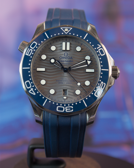 2021 Omega Seamaster Diver 300M 42MM Grey Dial Rubber Strap (210.32.42.20.06.001)