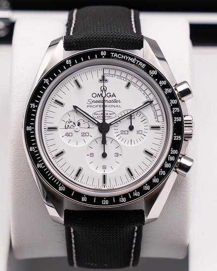 2016 Omega Speedmaster Professional Moonwatch "45th Anniversary Series Silver Snoopy Award" L. E. 42MM White Dial Textile Strap (311.32.42.30.04.003)