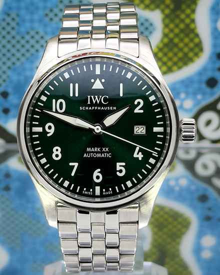 2023 IWC Schaffhausen Pilot’s Watch Mark XX 40MM Green Dial Steel Bracelet (IW328206)