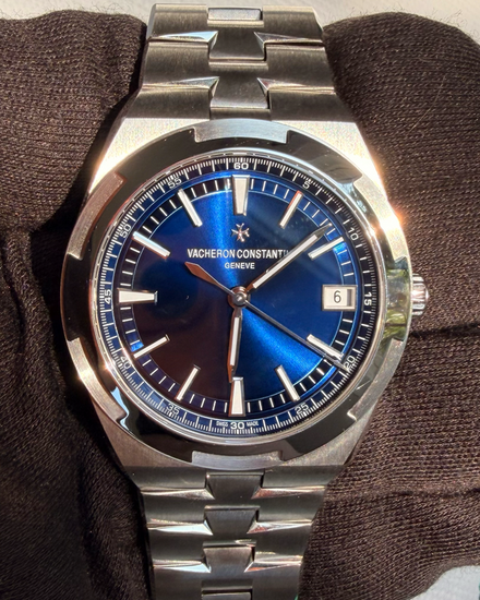 2021 Vacheron Constantin Overseas 41MM Blue Dial Steel Bracelet (4500V/110A-B128)