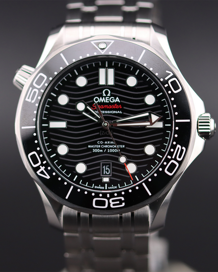 2026 Omega Seamaster Diver 300M 42MM Black Dial Steel Bracelet (210.30.42.20.01.001)