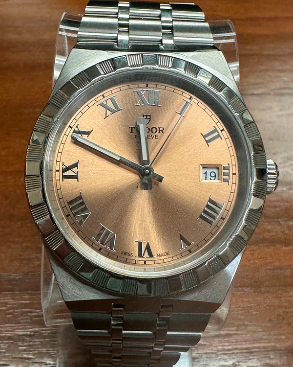 No Reserve - 2025 Tudor Royal 38MM Champagne Dial Steel Bracelet (M28500-0007)