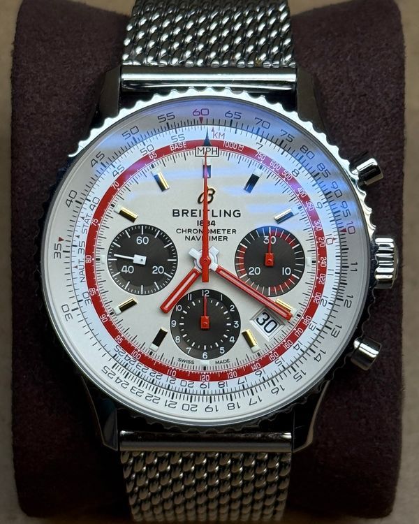 Breitling Navitimer 1 B01 Chronograph 43MM White Dial Steel Bracelet (AB01219A1G1A1)