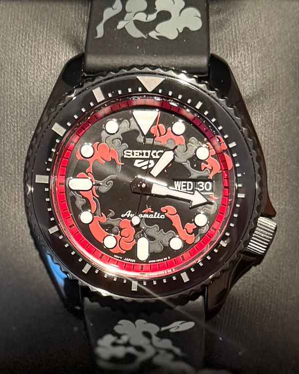 No Reserve - 2021 Seiko 5 Sports ONE PIECE Luffy Limited Edition 42.5MM Black Dial Rubber Strap (SRPH65P9)