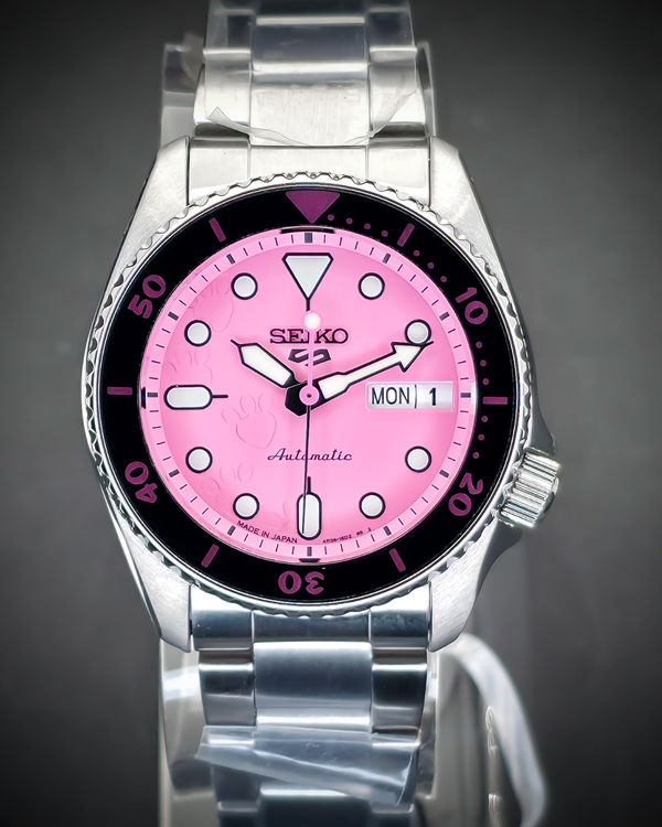 No Reserve - 2026 Seiko 5 Sports SKX Series "Pink Panther" L.E. 38MM Pink Dial Steel Bracelet (SRPM07)