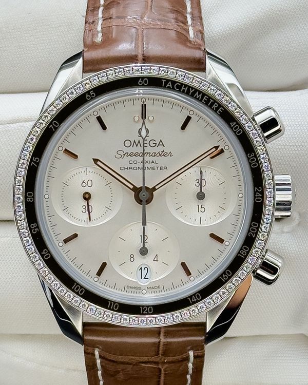 No Reserve - 2022 Omega Speedmaster 38MM Silver Dial Leather Strap (324.38.38.50.02.001)