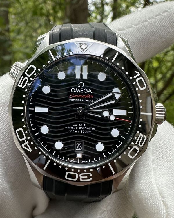 2023 Omega Seamaster Diver 300M 42MM Black Dial Steel Bracelet (210.30.42.20.01.001)