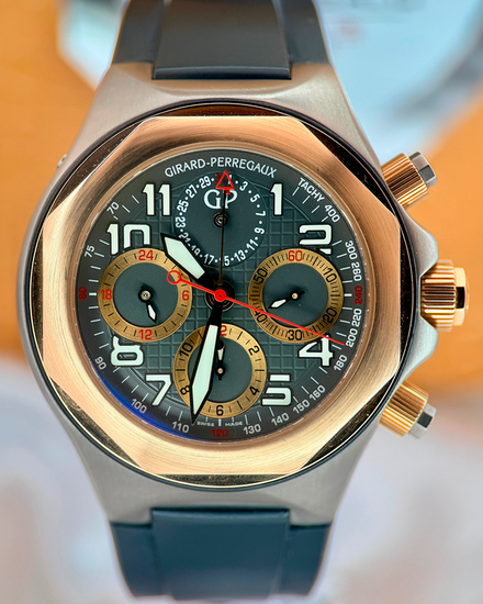 2008 Girard Perregaux Chronograph 44MM Black Dial Rubber Strap (80180-26-212-FK6A)