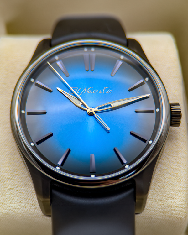 2022 H. Moser & Cie Streamliner Centre Seconds 40MM Blue Dial Rubber Strap (3200-1205)