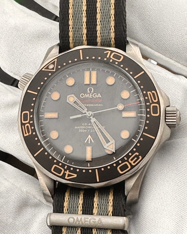 2021 Omega Seamaster Diver 300M "007 No Time to Die" 42MM Brown Dial Textile Strap (210.92.42.20.01.001)