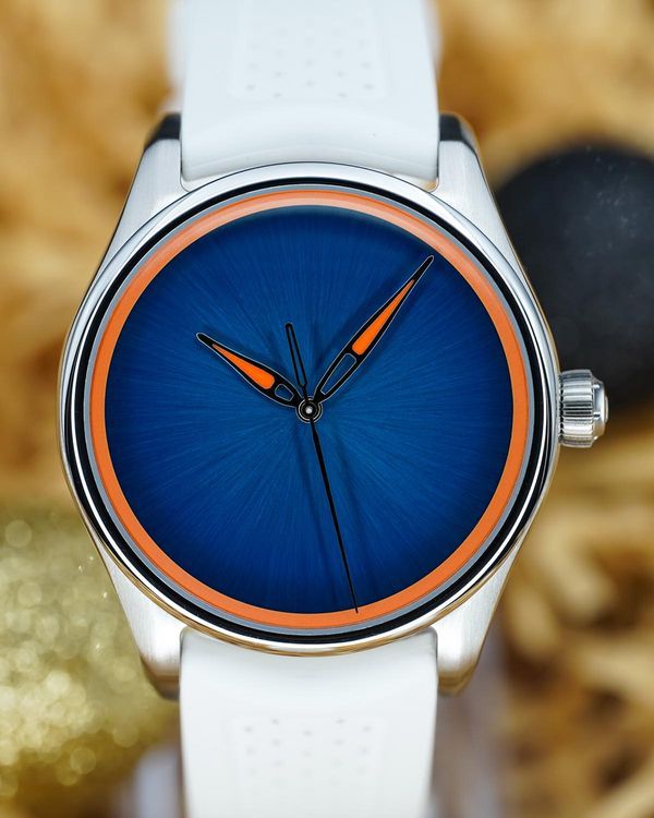 2026 H. Moser & Cie Pioneer Centre Seconds "Spiced Aqua" 42.8MM Turquoise Dial Rubber Strap (3201-1202)