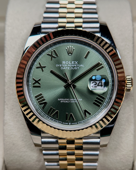 No Reserve - 2026 Rolex Datejust 41MM Olive Green Dial Two-Tone Jubilee Bracelet (126333)