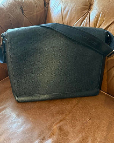 Louis Vuitton Bag Roman MM Messenger Black Leather Silver-Tone Hardware Textile Strap (Taiga)