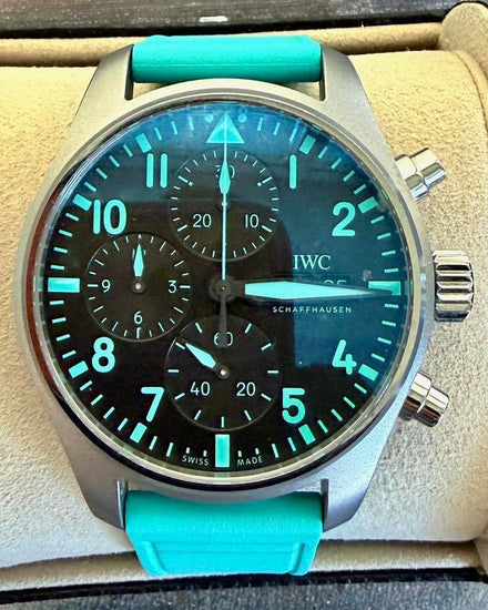 2026 IWC Schaffhausen Pilot "Mercedes-AMG Petronas F1" 41MM Black Dial Rubber Strap (IW388108)