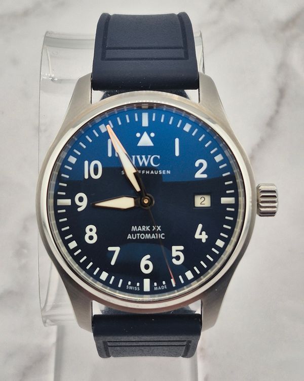 No Reserve - IWC Schaffhausen Pilot (IW328221)