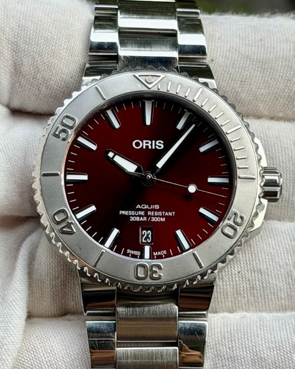 Oris Aquis Date (01 733 7766 4158 05PEB)