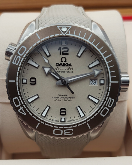 2024 Omega Seamaster Planet Ocean 600M 43.5MM Beige Dial Rubber Strap (215.32.44.21.09.001)