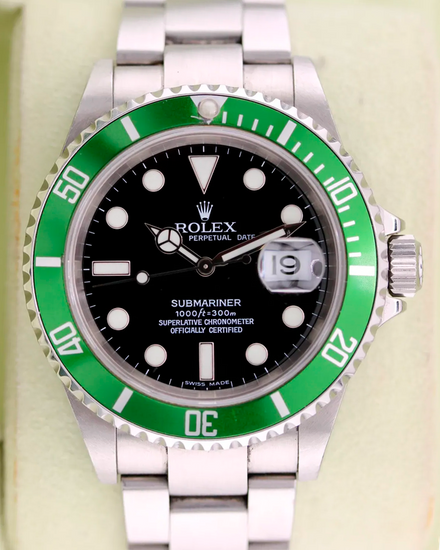No Reserve - 2006 Rolex Submariner Date "Kermit" 40MM Black Dial Oyster Bracelet (16610LV)