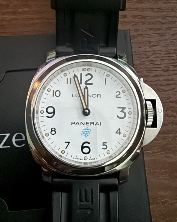 No Reserve - 2019 Panerai Luminor 44MM White Dial Rubber Strap (PAM00775)