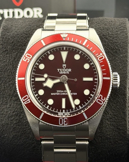 2025 Tudor Black Bay 58 39MM Red Dial Steel Bracelet (7939A1A0RU)