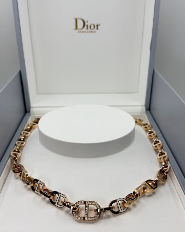 No Reserve - Dior Accessories