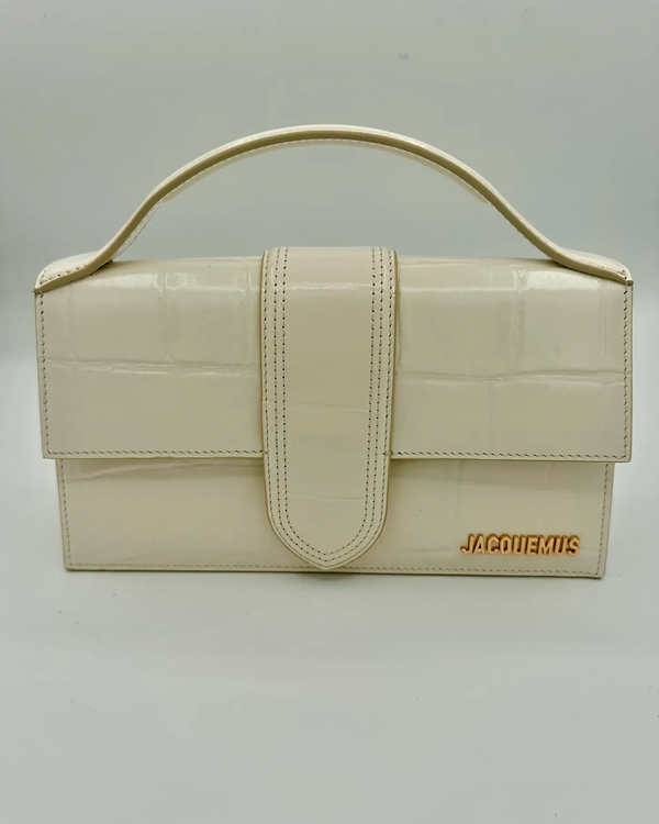 2025 Jacquemus Le Bambino Long Shoulder Bag Medium Smooth Calf Leather Gold-Tone Hardware Leather Strap (Bag)