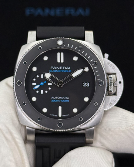 2020 Panerai Submersible 42MM Black Dial Rubber Strap (PAM00683)