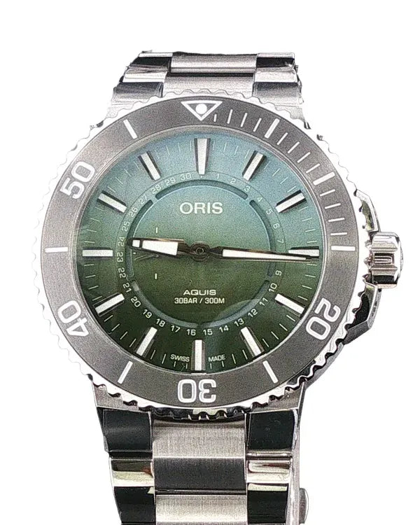 2026 Oris Aquis Date “Dat Watt II” 43.5MM Green Dial Steel Bracelet (01 743 7734 4197-SET)