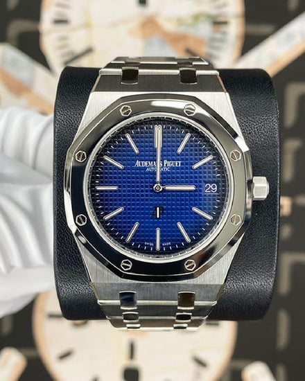 Audemars Piguet Royal Oak Jumbo Extra-Thin L.E. 39MM Blue "Smoked" Dial Titanium/Platinum Bracelet (15202IP.OO.1240IP.01)