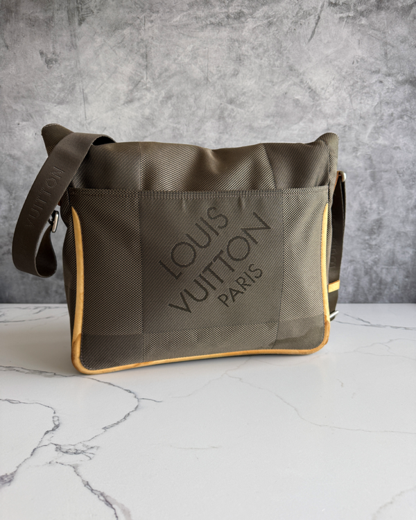 No Reserve - Louis Vuitton Bag