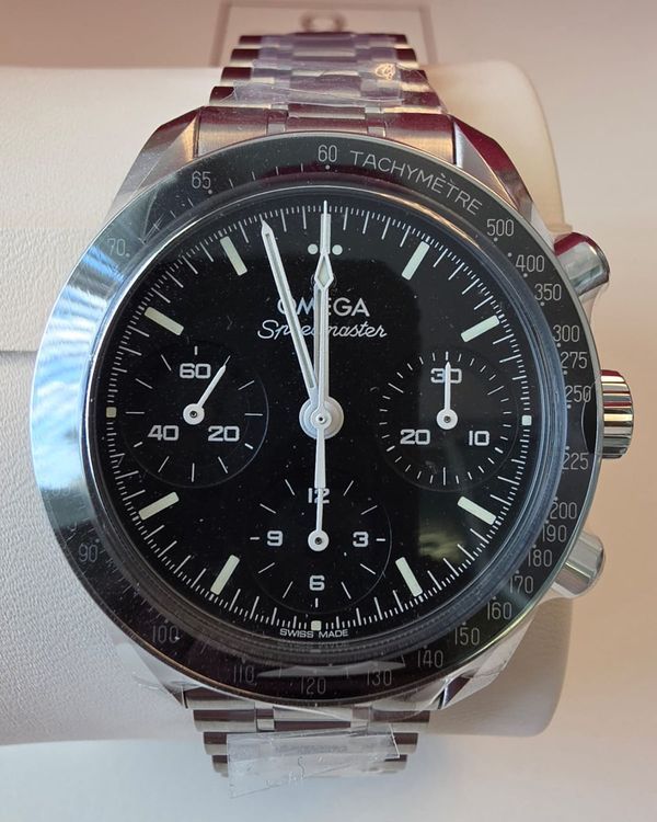 2026 Omega Speedmaster 38MM Black Dial Steel Bracelet (324.30.38.50.01.002)