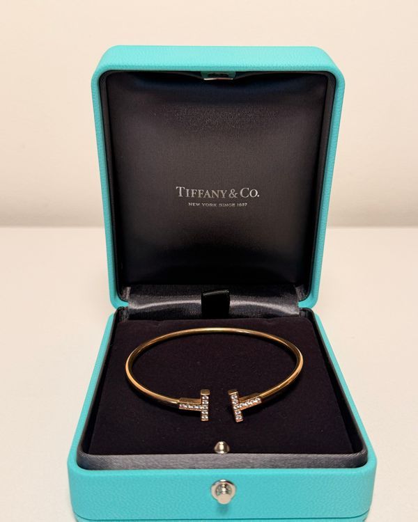 Tiffany & Co. Tiffany T Diamond Wire Bracelet Yellow Gold (Tiffany T Bracelet)