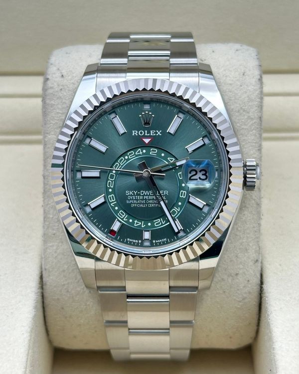 2026 Rolex Sky-Dweller 42MM Green Dial Oyster Bracelet (336934)