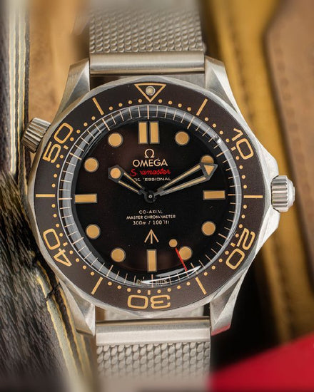 2022 Omega Seamaster Diver 300M "007 Edition" 42MM Brown Dial Titanium Bracelet (210.90.42.20.01.001)