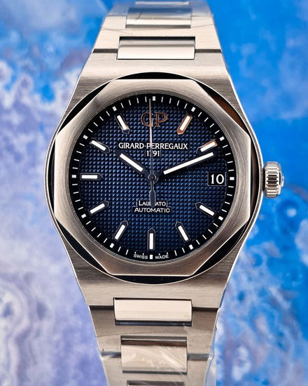 2023 Girard Perregaux Laureato 42MM Blue Dial Steel Bracelet (81010-11-431-11A)