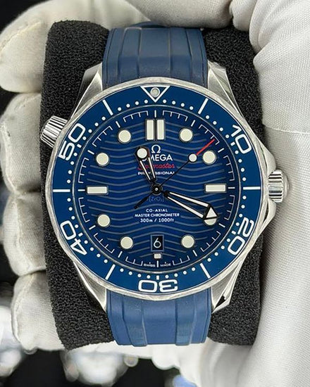 No Reserve - 2022 Omega Seamaster Diver 300M 42MM Blue Dial Rubber Strap (210.32.42.20.03.001)