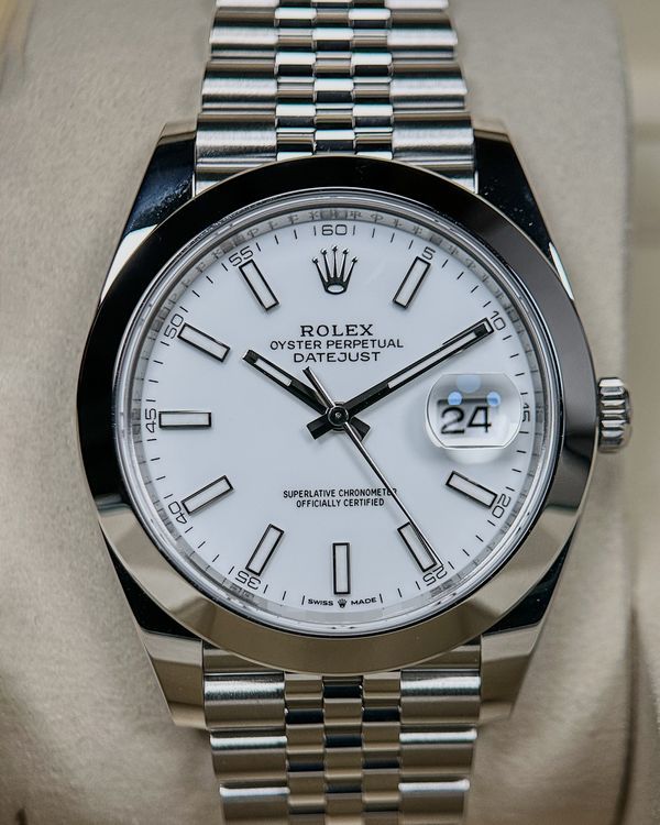 No Reserve - 2026 Rolex Datejust 41MM White Dial Jubilee Bracelet (126300)