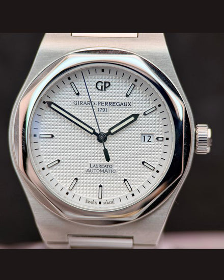 Girard Perregaux Laureato "225th Anniversary" L.E. 41MM White Dial Steel Bracelet (81000-11-131-11A)