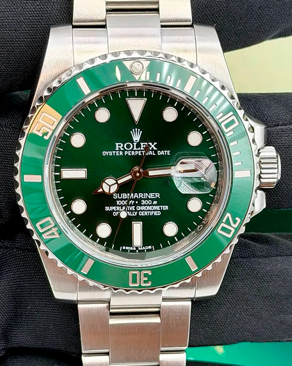 2010 Rolex Submariner Date "Hulk" 40MM Green Dial Oyster Bracelet (116610LV)