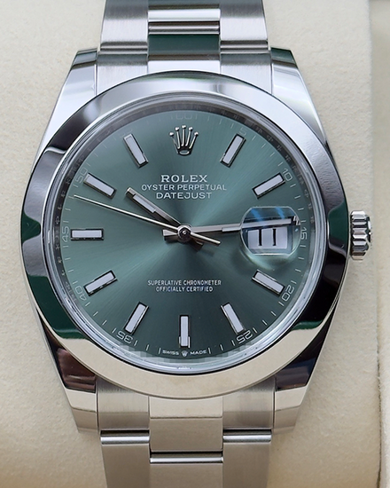 No Reserve - 2026 Rolex Datejust 41MM Green Dial Oyster Bracelet (126300)