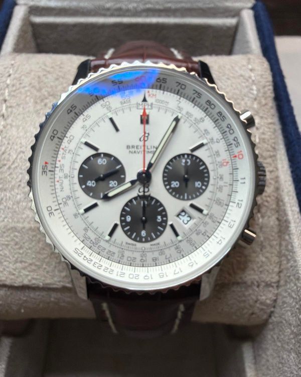 Breitling Navitimer (AB0121211G1A1)