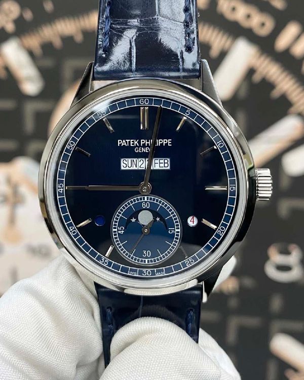 Patek Philippe Perpetual Calendar 41.3MM Blue Dial Leather Strap (5236P)