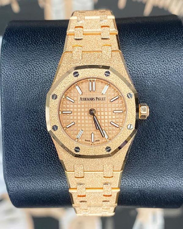 Audemars Piguet Royal Oak 23MM Quartz Pink Dial Rose Gold Bracelet (67630OR.GG.1312OR.01)