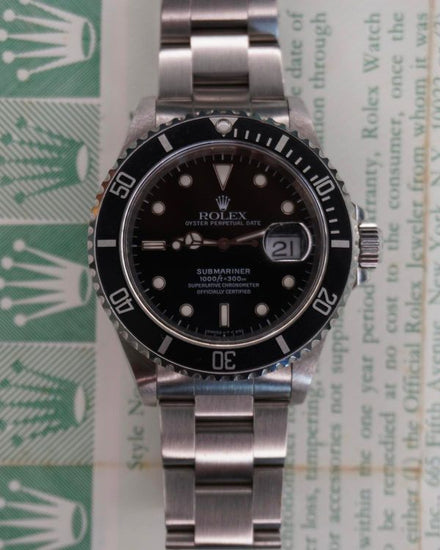 1998 Rolex Submariner Date 40MM Black Dial Oyster Bracelet (16610)