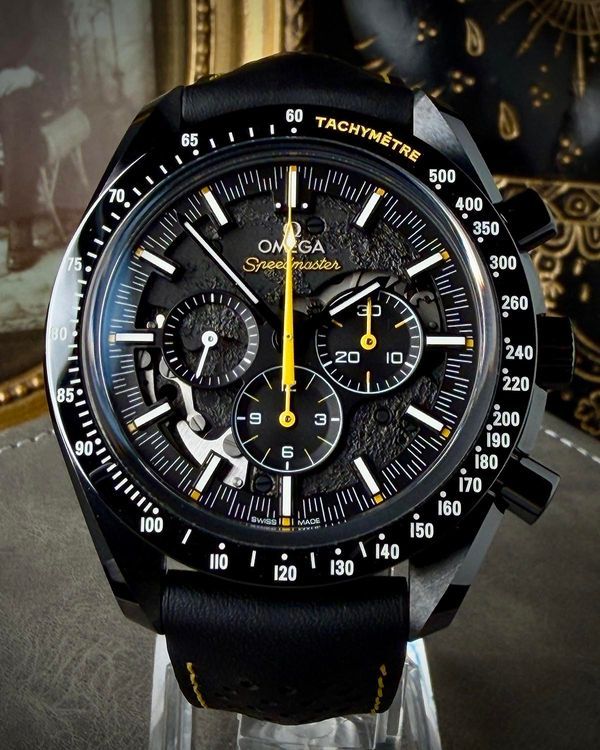 2025 Omega Speedmaster Dark Side of the Moon "Apollo 8" 44.25MM Black Dial Leather Strap (311.92.44.30.01.001)